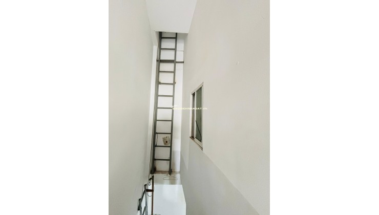 Bán nhà MT Nguyễn Văn Vỹ Tân Bình, 40m2 3 tầng giá nhỉnh 5 tỷ