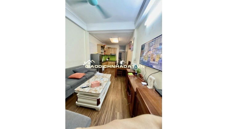 Bán nhà Bạch Mai, 37m2, 4 ngủ, sổ đỏ, giá 3.5 tỷ. LH: 0847677770