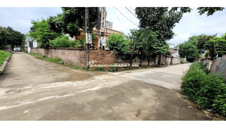 391m - có 100m đất ở - gần KCN Lương Sơn và KCN Nhuận Trạch - giá 3,x tỷ