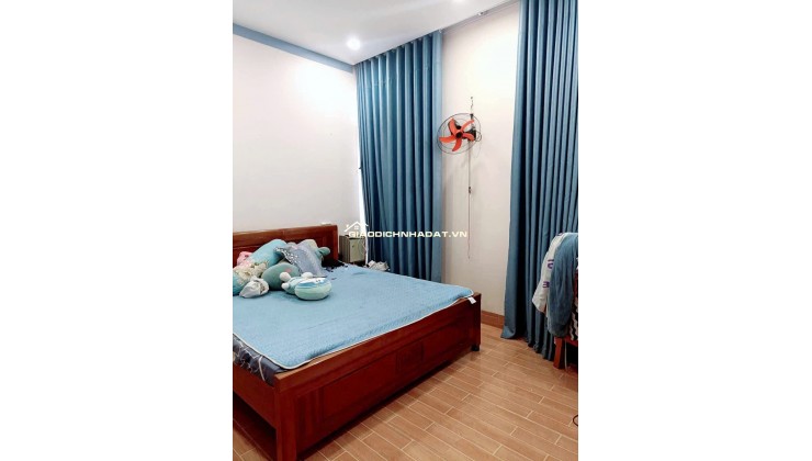 CẦN BÁN GẤP NHÀ GẦN TRƯỜNG THPT ĐÀO SƠN TÂY 3 BTCT, GIÁ NHỈNH 5 TỶ, TL. LINH XUÂN THỦ ĐỨC.