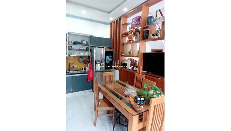 CẦN BÁN GẤP NHÀ GẦN TRƯỜNG THPT ĐÀO SƠN TÂY 3 BTCT, GIÁ NHỈNH 5 TỶ, TL. LINH XUÂN THỦ ĐỨC.