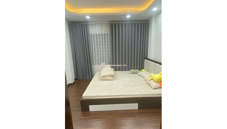 Tôi bán gấp căn nhà đẹp ở luôn ngõ 101 Thanh Nhàn, 38m2, 5 tầng, 6 phòng ngủ giá 12  tỷ có TL