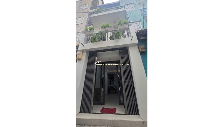 Quận 3 - CMT8- 3 tầng - Hẻm 3M - Giá 4.8 Tỷ