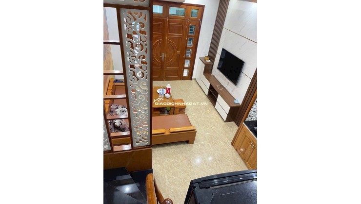 THẠCH BÀN- Ở NGAY- 5 TẦNG- Ô TÔ ĐỖ CỬA - CHỈ 5.X TỶ