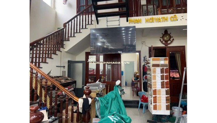 VỪA Ở, VỪA LÀM VP KD, SHOWROOM
Bán nhà 3 tầng mặt tiên đường lê Hồng Phong, Nam Nha Trang (Phước long cũ)