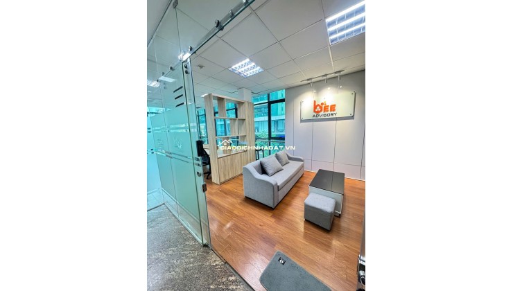 Cho Thuê Văn Phòng 100m2 - 27 Triệu/Tháng. Full Nội Thất, Mặt Phố Trung Kính, Cầu Giấy