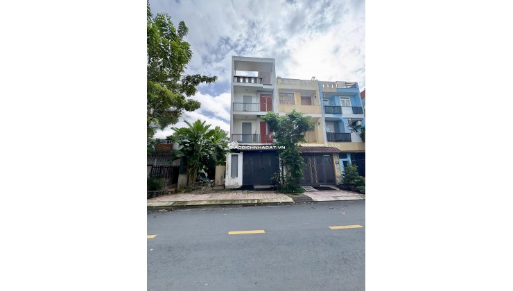 MẶT TIỀN PHẠM THẾ HIỂN – NHÀ 4 TẦNG CHỈ 14.9 TỶ. LH:0779351867 – 0764071867.