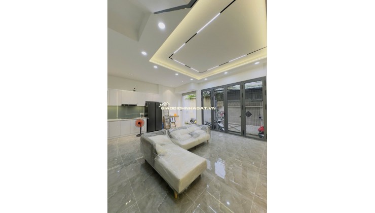 NHÀ ĐẸP 3 TẦNG – TRẦN XUÂN SOẠN, QUẬN 7 – CHỈ 6.25 TỶ – FULL NỘI THẤT Ở NGAY