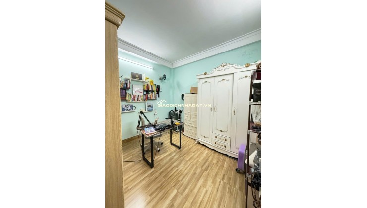 Bán Nhà Tân Triều 34m2- 6 Tầng – 6 phòng ngủ - Vừa ở vừa cho thuê -Gần ô tô – Ngõ thông – chào 8.3 tỷ.