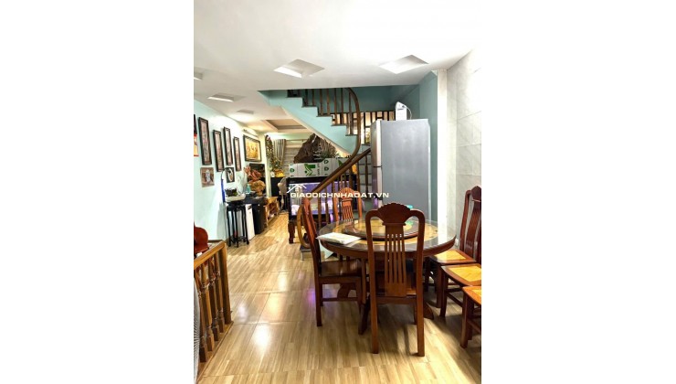 Bán Nhà Tân Triều 34m2- 6 Tầng – 6 phòng ngủ - Vừa ở vừa cho thuê -Gần ô tô – Ngõ thông – chào 8.3 tỷ.