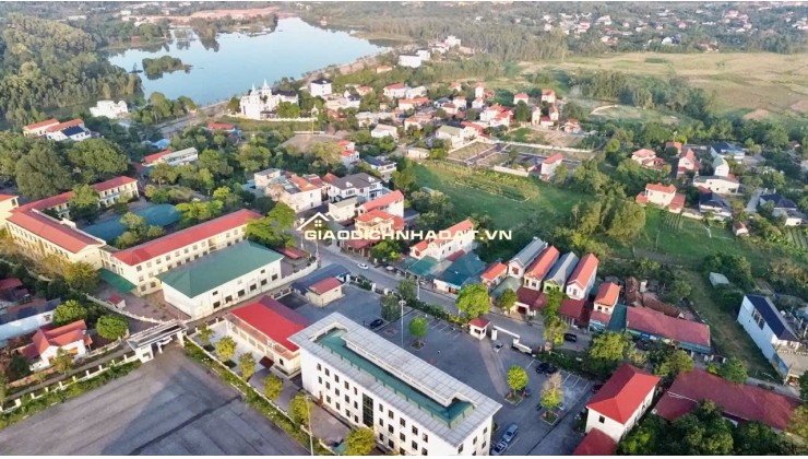 Chính chủ vk ck em  làm việc cho một cty ở Hà Nội - Đã có sổ   giá . .  nhỉnh 1ty