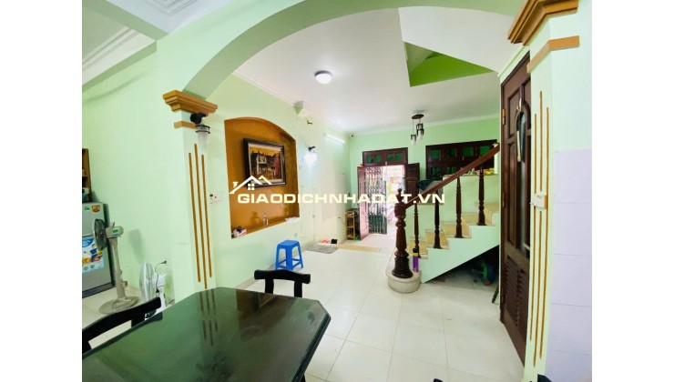 BÁN CĂN 65M-3 TẦNG HƠN 22 TỶ Ở TRUNG TÂM - LÔ GÓC - NGÕ NÔNG - GẦN PHỐ - CỰC THOÁNG - KINH DOANH NHỎ - TIỆN ÍCH BẠT NGÀN- 3 BƯỚC RA PHỐ