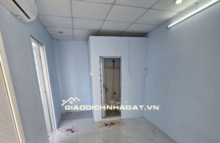 Phòng trọ kiểu cc mini Q.4 có ban công, chỉ hơn 3Tr/tháng,rộng rãi, sạch sẽ.