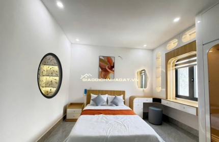 BÁN NHÀ MẶT TIỀN HẺM XE HƠI DƯƠNG THỊ MƯỜI – QUẬN 12 – 6 TẦNG KIÊN CỐ, Ở NGAY – GIÁ CHỈ 4 TỶ 650!