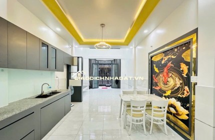 NHÀ HẺM XE HƠI NGAY LÊ VĂN QUỚI - NGÃ TƯ 4 XÃ - GIÁP TÂN PHÚ – 2 TẦNG - (4x12.5) - FULL NỘI THẤT - CHỈ 5.15 TỶ.