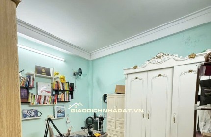 Bán Nhà Tân Triều 34m2- 6 Tầng – 6 phòng ngủ - Vừa ở vừa cho thuê -Gần ô tô – Ngõ thông – chào 8.3 tỷ.