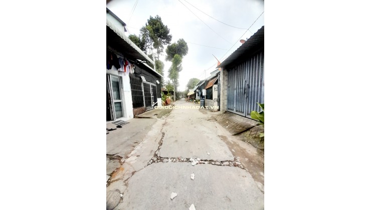  BÁN DÃY TRỌ CÓ DÒNG TIÈN HÀNG THÁNG VỚI 260M2 chỉ 11.5 TỶ - TRUNG TÂM DĨ AN.