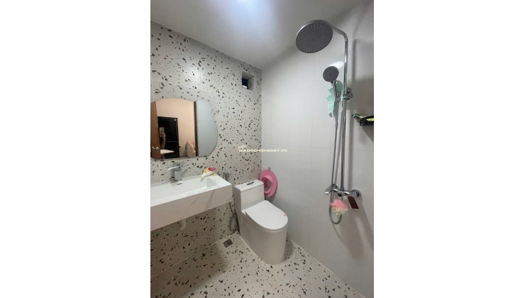 Bán gấp chung cư B15 kđt Đại Kim 59m 2 ngủ giá 4.5 tỷ.