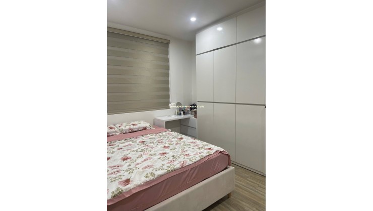 Bán gấp chung cư B15 kđt Đại Kim 59m 2 ngủ giá 4.5 tỷ.