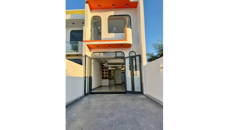 Bán nhà 3PN gần Nguyễn Chí Thanh TP Thủ Dầu Một, đường nhựa 7m, sổ hồng riêng, sân ô tô