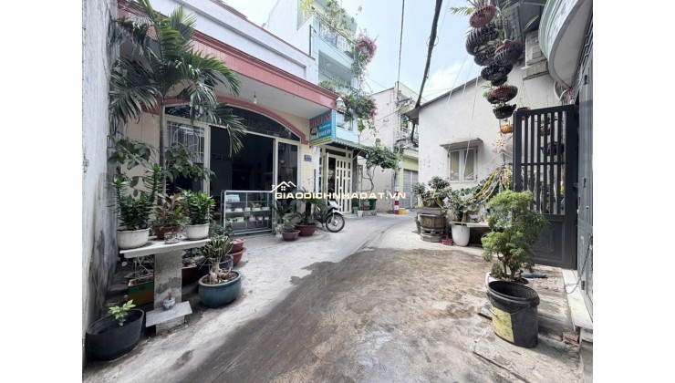 Bán nhà 5x12m - Đoàn Giỏi, cách AEON Tân Phú 300m - chỉ 5.15 tỷ TL