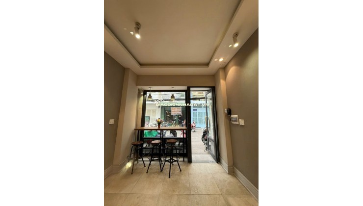 Cho thuê mặt bằng 150/31 Nguyễn Trãi Quận 1 siêu đẹp