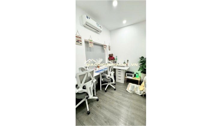 Bán nhà riêng 4x15m, 2 tầng – Trường Chinh thông Nguyễn Hữu Dật, gần mũi tàu Cộng Hòa, siêu thị Pandora