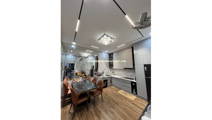  BIỆT THỰ 2 TẦNG CỰC ĐẸP – SÁT MẶT TIỀN ĐẶNG VĂN BI – BÌNH THỌ, THỦ ĐỨC – GIÁ 20 TỶ!