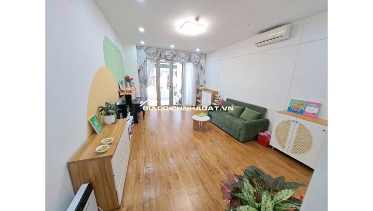 BÁN GẤP CHDV 5 TẦNG ĐƯỜNG SỐ NGUYỄN THỊ THẬP TT QUẬN 7 162m2 DÒNG TIỀN 23tr/THÁNG