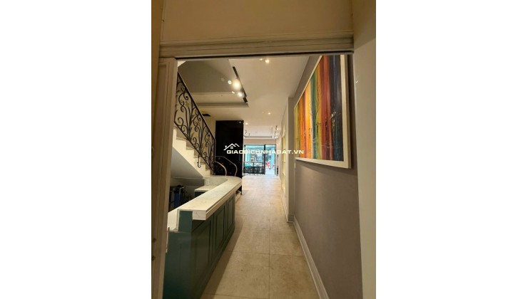 Cho thuê mặt bằng 150/31 Nguyễn Trãi Quận 1 siêu đẹp