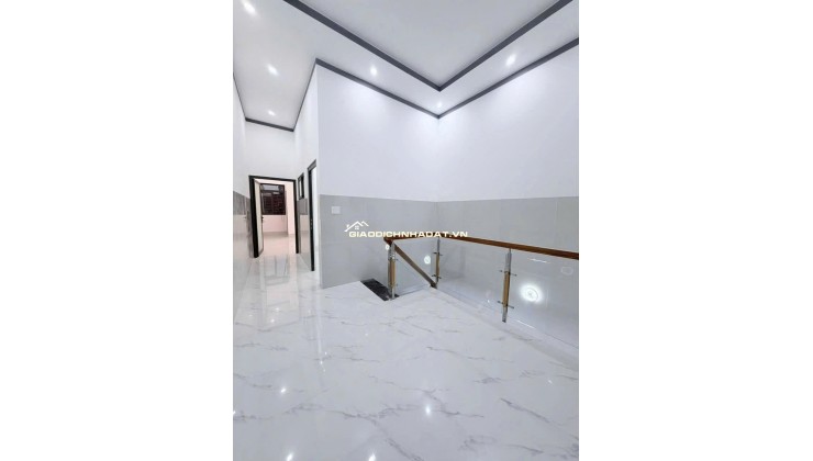 Căn góc Nguyễn Chí Thanh nhà trệt lầu có sân xe hơi giá 2,98 tỷ. Sổ hồng riêng