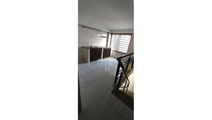 NHÀ NGUYÊN CĂN 1 TRỆT-2 LẦU, MẶT TIỀN RỘNG THOÁNG CÓ THỂ Ở HOẶC KINH DOANH