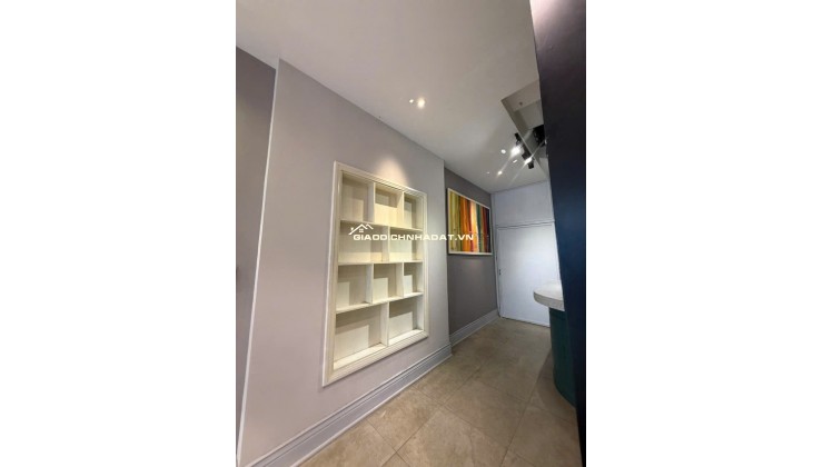 Cho thuê mặt bằng 150/31 Nguyễn Trãi Quận 1 siêu đẹp