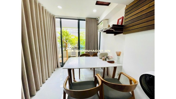 Nhà đẹp lung linh _ Nguyễn Thiện Thuật - vừa ở vừa kinh doanh - 45m2 - 5 tầng BTCT - 11ty9