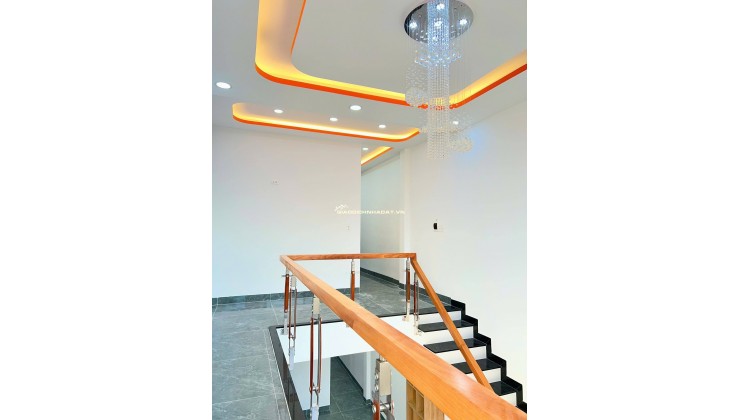 Bán nhà 3PN gần Nguyễn Chí Thanh TP Thủ Dầu Một, đường nhựa 7m, sổ hồng riêng, sân ô tô