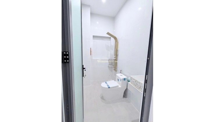 Nhà mới, hẻm 1 xẹt QL13, đối diện chợ Bưng Bầu, TC 60m², đường nhựa 5m, giá 2,65 tỷ