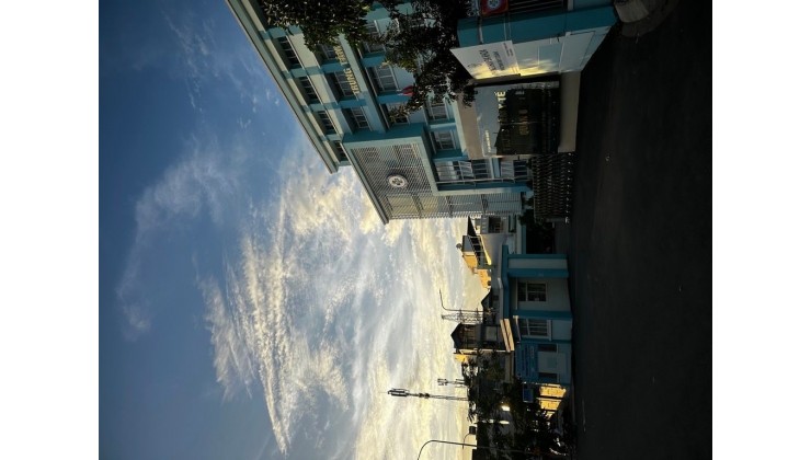 vị trí vàng trong làng Q.8 - Tạ Quang Bửu - 64m2 - 6ty95