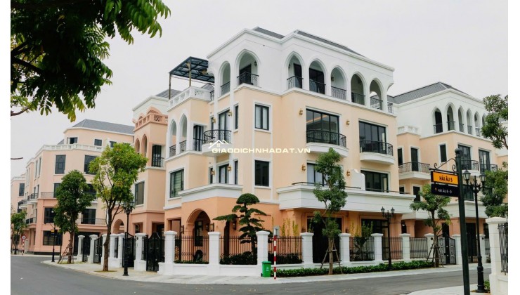 Bán liền kề góc Ocean Park 2 ,vị trí đẹp ,giá tốt nhất phân khu ,không chênh, triết khấu 20-30%.Hỗ trợ lãi suất.