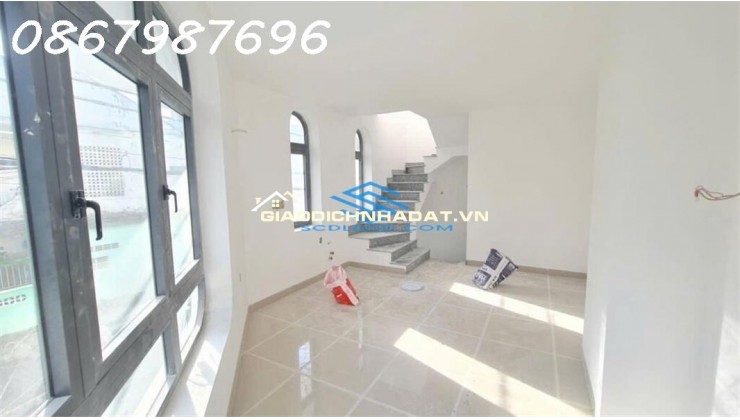 Bán Căn Góc 2 Mặt Tiền Trung Tâm Nha Trang – Nhà 4 Tầng + Tum – Giá 8 Tỷ