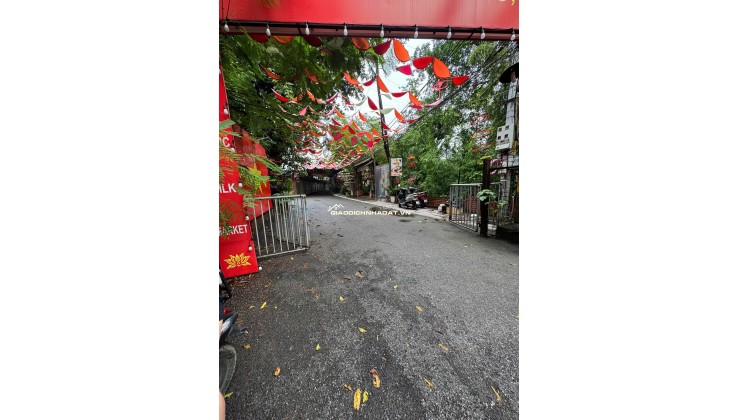 Bán đất nở hậu Làng Lụa Vạn Phúc  Ô tô 7 chỗ vào tận đất ,rất hiếm