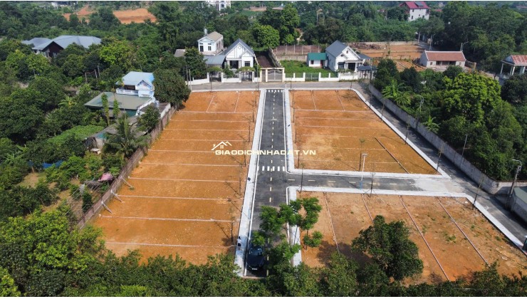 Bán nhanh lô đất vị trí vàng tại Hoà Lạc, dt 110m2, sẵn sổ full thổ cư, ngay QL21, khu CNC Hòa Lạc