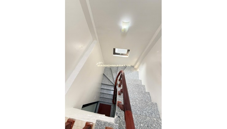 Bán nhà Lĩnh Nam – Hoàng Mai – Hà Nội – 32m2 – Mặt tiền 5m – 5 tầng – 3 ngủ - chào 6,8 tỷ.