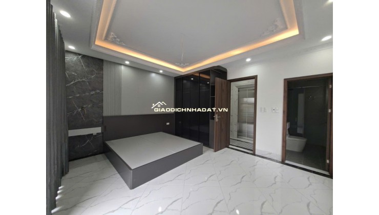 Bán nhà- Khuyến Lương- Hoàng Mai- 36m2- Lô góc - mặt tiền 4.8 m, 7 tầng thang máy – chào 8.2 tỷ