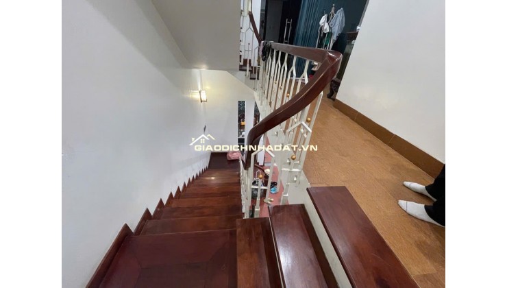 Làng Việt Kiều Châu Âu 76M phân lô, vỉ hè, ô tô đỗ ngày đêm 24,5 tỷ