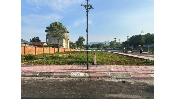 CẦN BÁN GẤP MIẾNG ĐẤT VAI RÉO 100M2 FULL CƯ - SẴN SỔ ĐỎ - NHỈNH 5 ĐỒNG