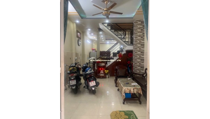 BÁN NHÀ 1 TRỆT 2 LẦU TẠI THÀNH PHỐ THỦ ĐỨC, DT 71.2M2 SẴNSHR CHỈ 5.8 TỶ. LH:0969128268.