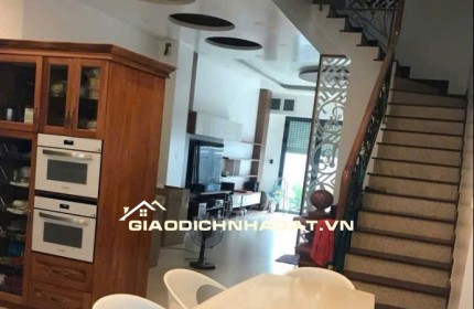 Bán nhà 4 lầu Nguyễn Văn Linh, Bình Hưng, Bình Chánh, hẻm xe hơi lớn