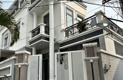 CẦN BÁN CĂN  NHÀ ĐẸP 5 TẦNG HẺM XE HƠI THÔNG 8M  Đc: TTH: 02. Đối DIỆN BỆNH VIỆN Q12.