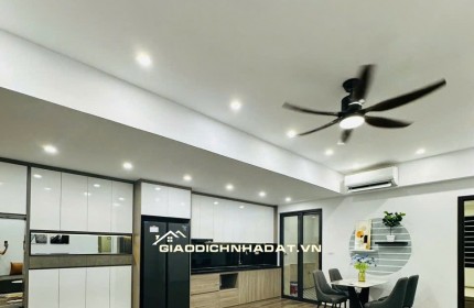 Bán căn hộ chung cư VP3 Linh Đàm, 93m², view hồ thoáng mát, full nội thất đẹp.