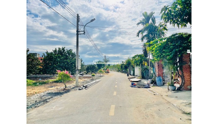 Bán 250m2 đất vườn bưởi có thổ cư giá 950tr ngay Bình Dương